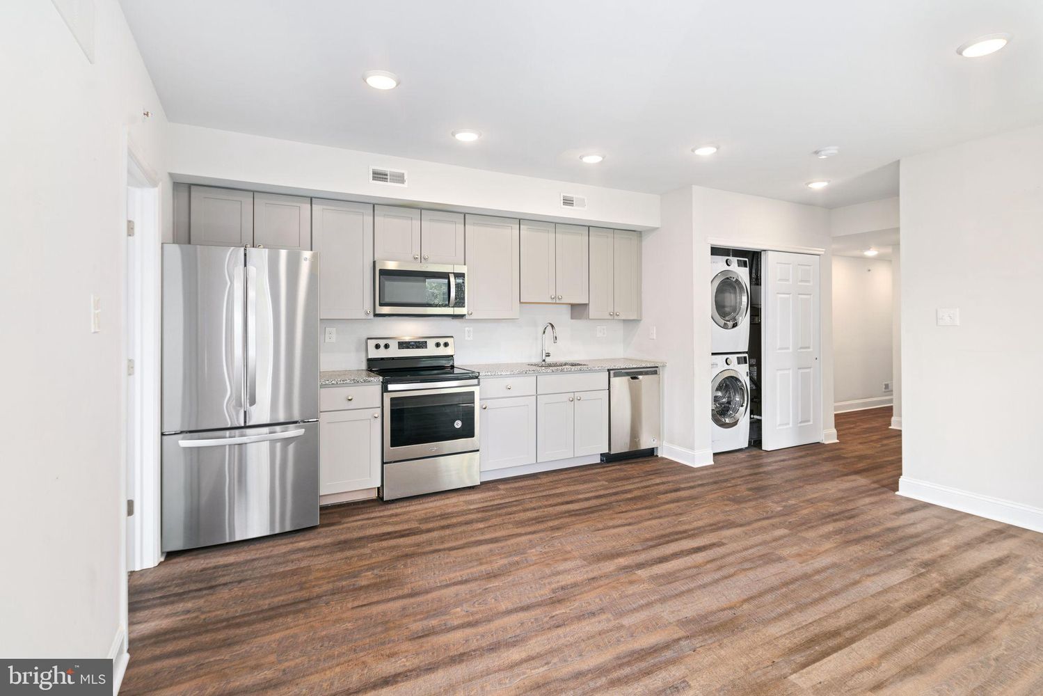 3110 Juniper