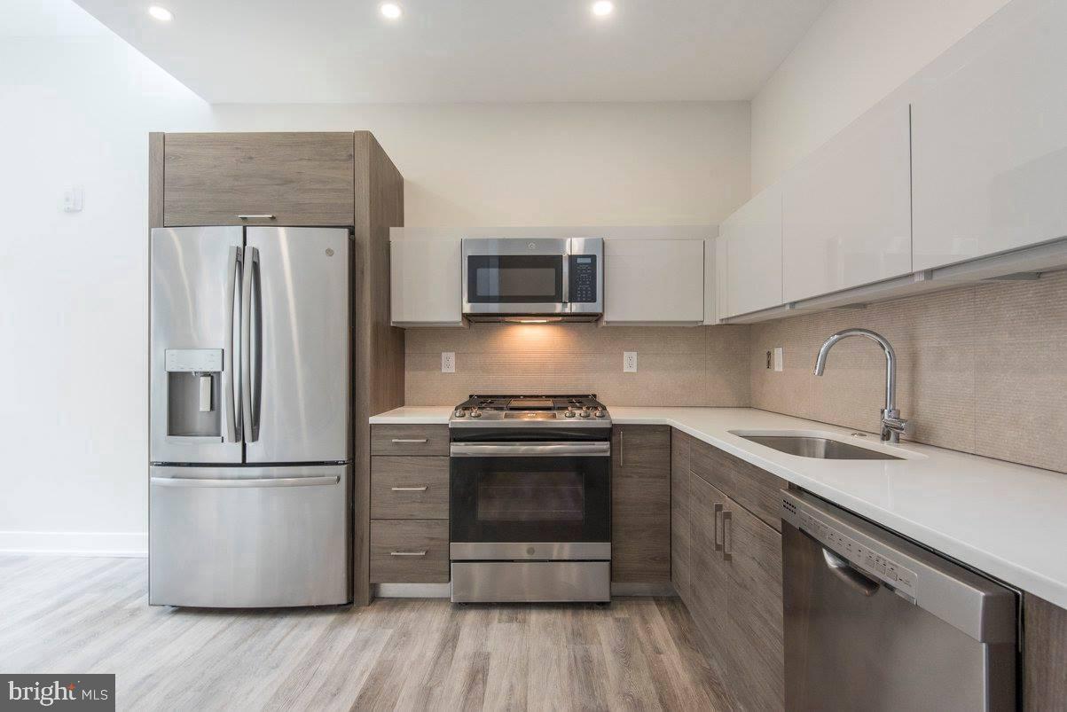 3110 Juniper