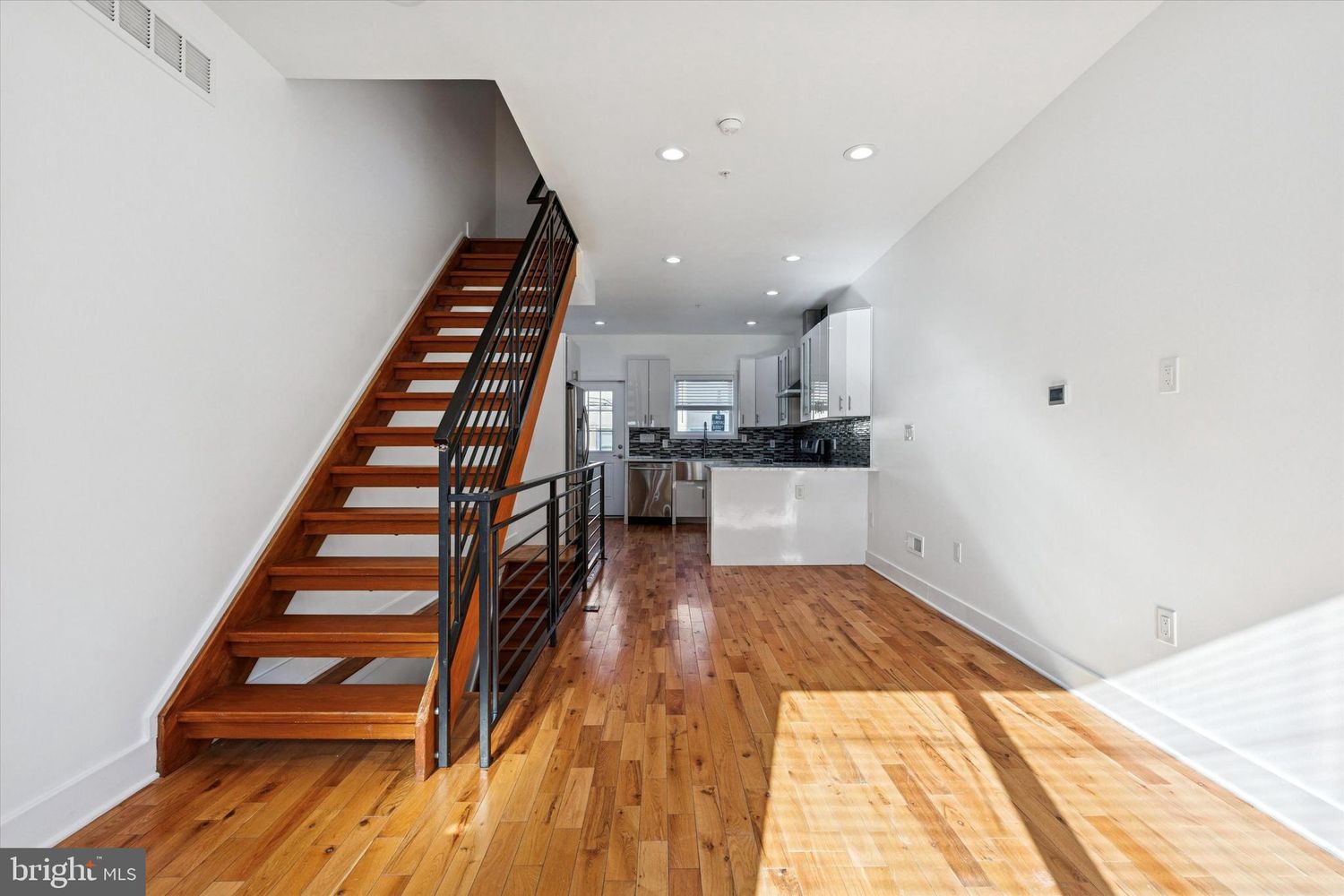 1500x1000 - 2026-03-13T145853.852 3110 Juniper